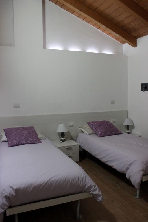 Al Castello Bed And Breakfast Cornate d'Adda Habitación foto